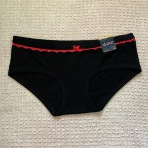 ⭐️ NWT Black Lace Trim Panties Medium